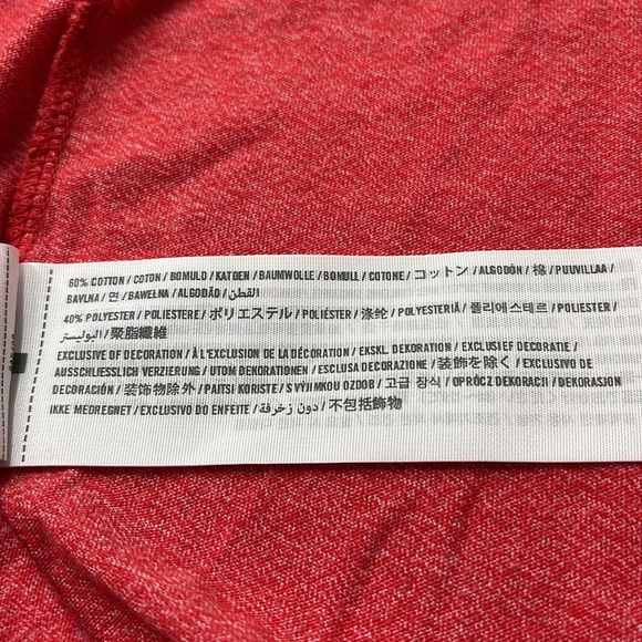 Mens Hollister 3 button red shirt size small,60%cotton and 40%polyester. - Picture 8 of 9